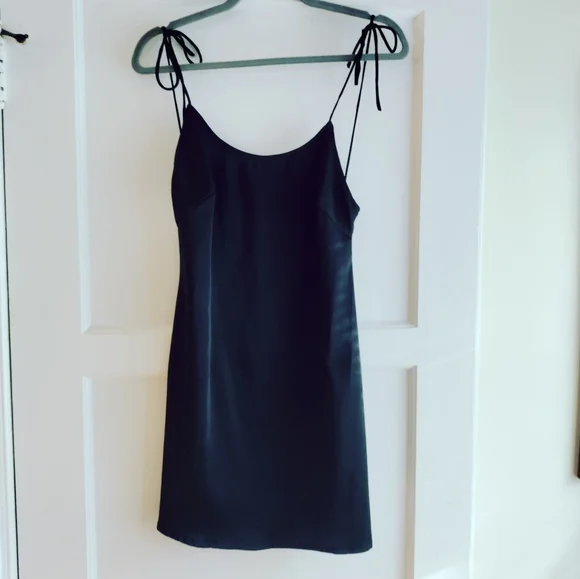 ✨ 3/$15 Nasty Gal Closing In Satin Mini Dress - Picture 5 of 8